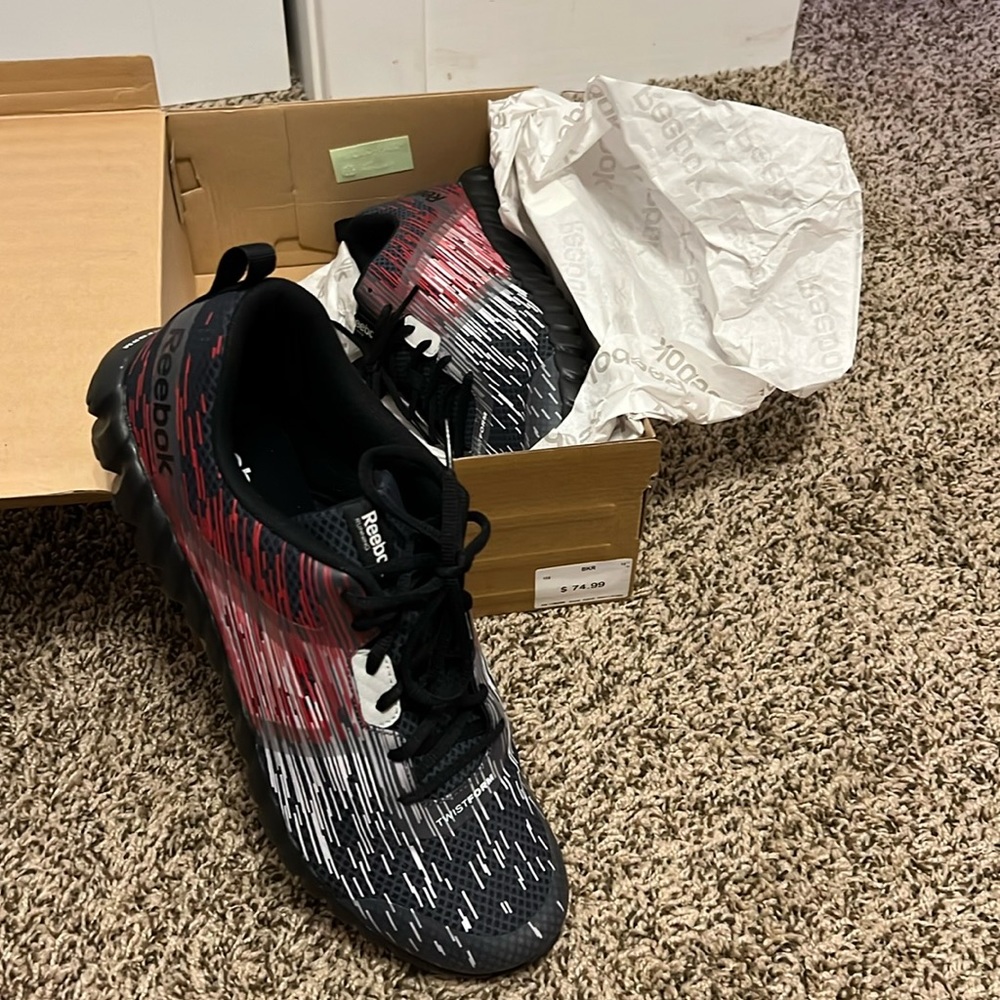 MENS Reebok